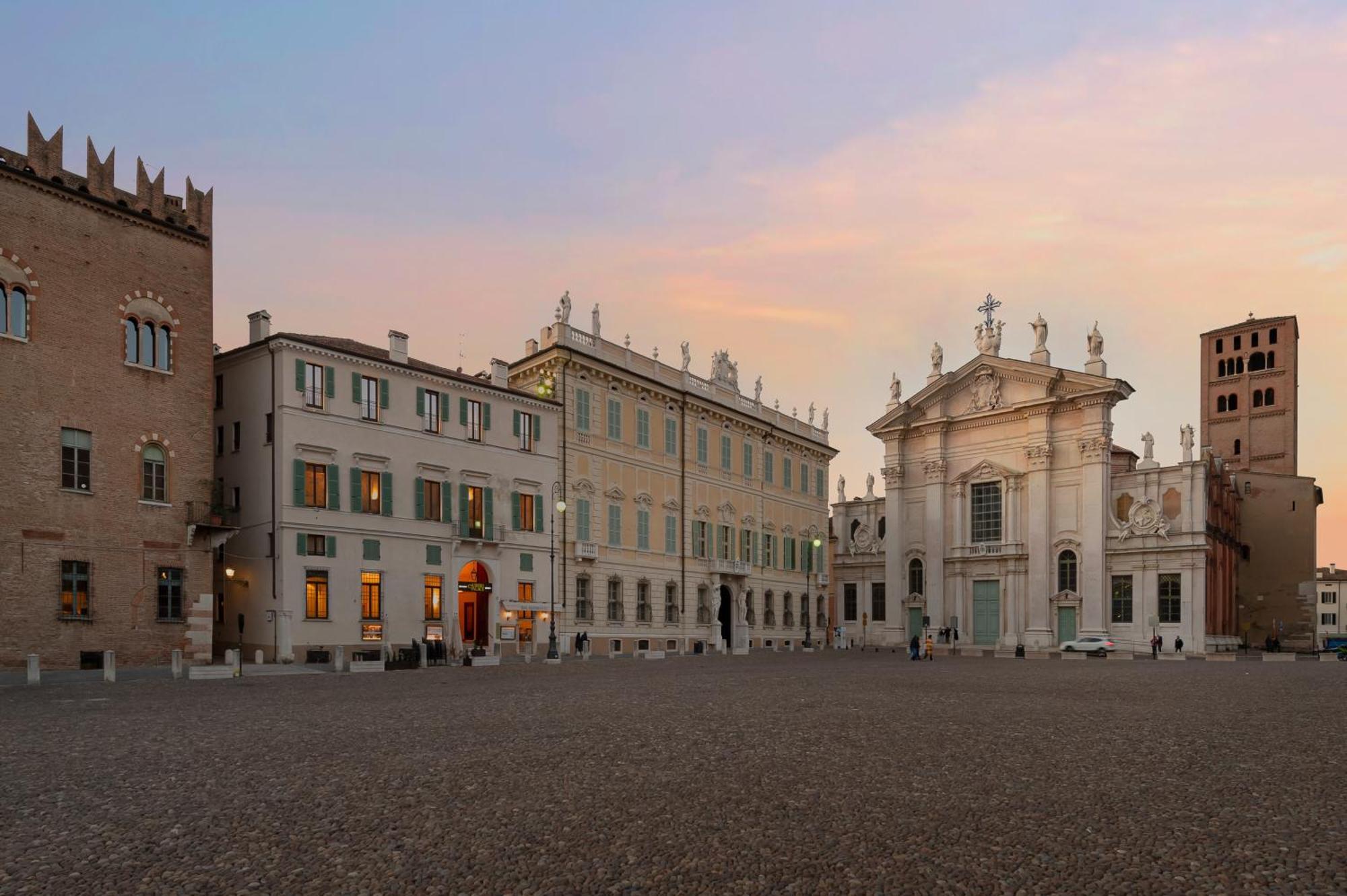 Ca Uberti Home Boutique Mantova Eksteriør bilde